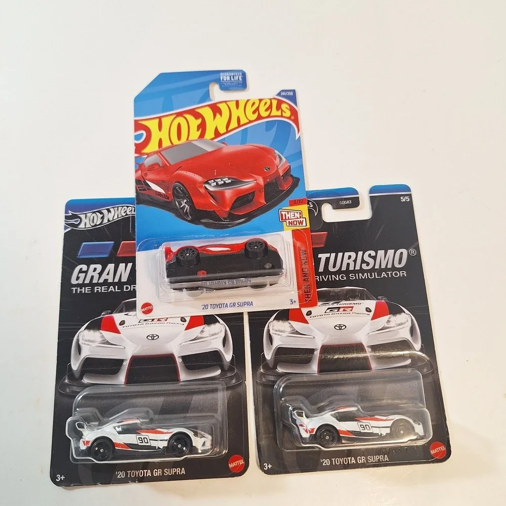 Hot Wheels 20 Toyota Supra Gran Turismo/ Red Supra‎